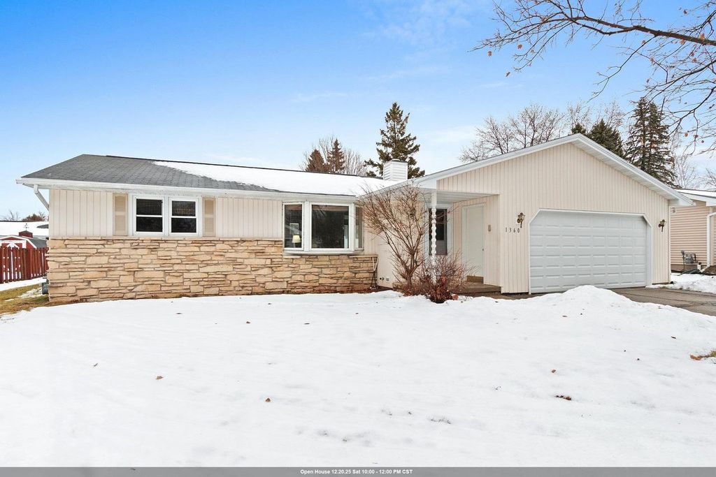 1360 GLEN ROAD, Ashwaubenon, WI 54313