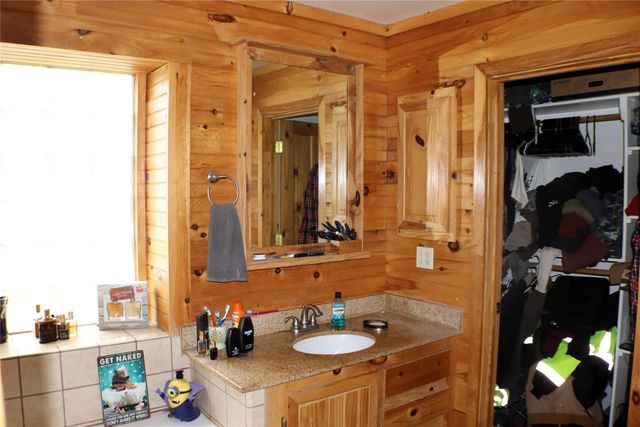 10853 Lakeside Drive, Quinlan, TX 75474