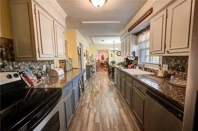 651 Camelot NW Circle, Calhoun, GA 30701