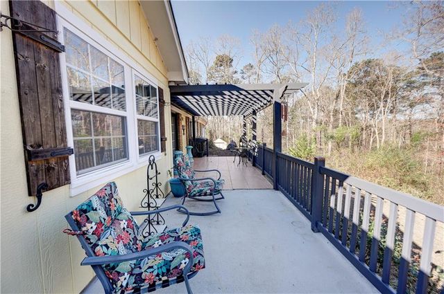 651 Camelot NW Circle, Calhoun, GA 30701