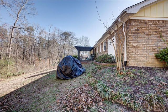 651 Camelot NW Circle, Calhoun, GA 30701