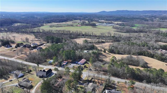 651 Camelot NW Circle, Calhoun, GA 30701