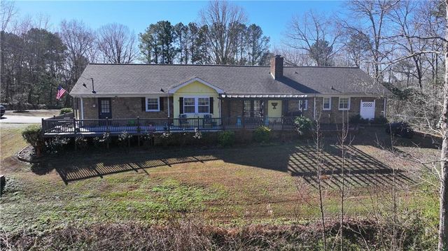 651 Camelot NW Circle, Calhoun, GA 30701