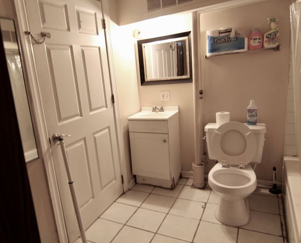 2859 N Kostner Avenue 1, Chicago, IL 60641
