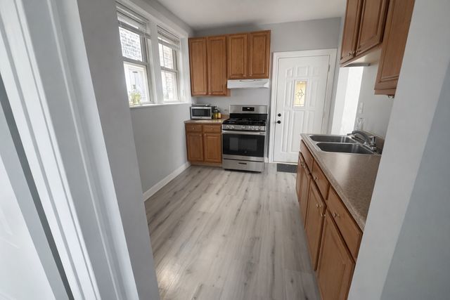 2859 N Kostner Avenue 1, Chicago, IL 60641