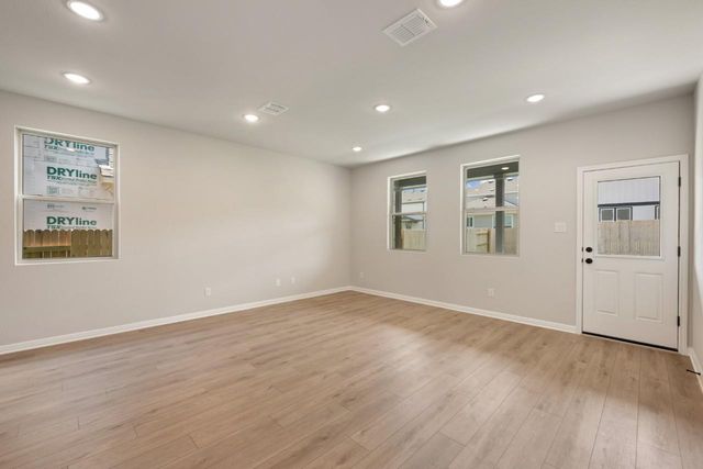 141 Jans WAY, Georgetown, TX 78626