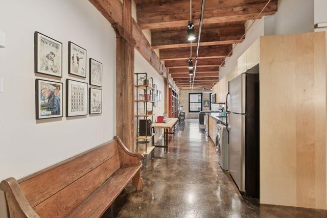 406 Wacouta Street 304, Saint Paul, MN 55101