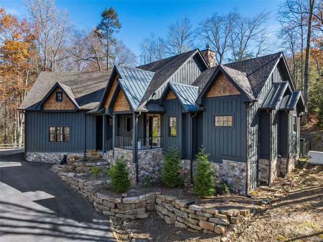 374 Turkey Roost Road, Sapphire, NC 28768