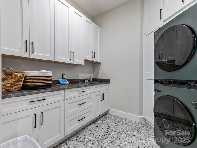 374 Turkey Roost Road, Sapphire, NC 28768