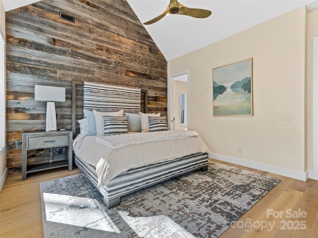 374 Turkey Roost Road, Sapphire, NC 28768