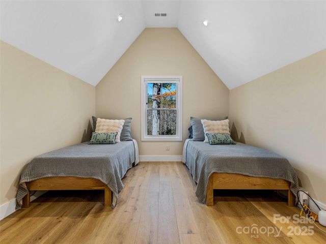 374 Turkey Roost Road, Sapphire, NC 28768