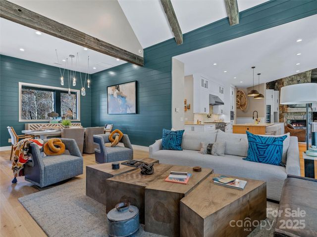 374 Turkey Roost Road, Sapphire, NC 28768