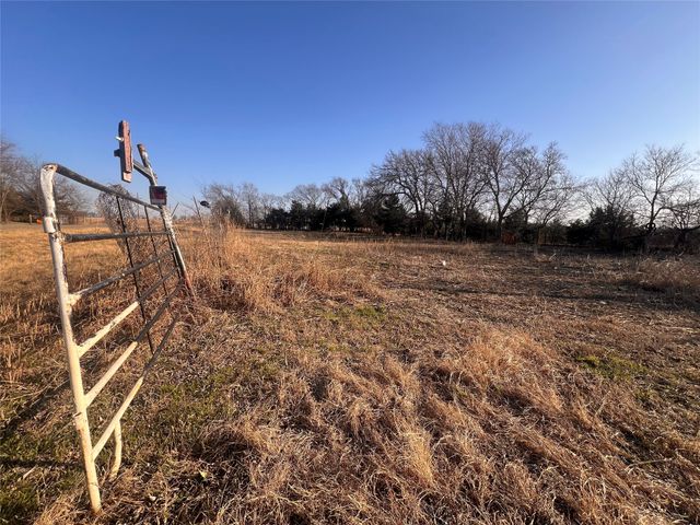 3915 FM 815, Trenton, TX 75490