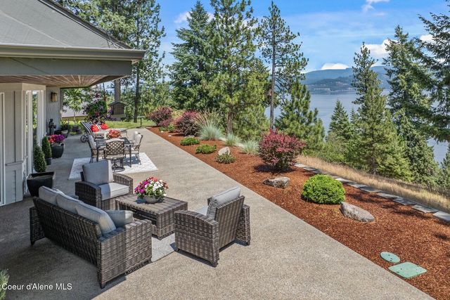 5006 S Brentwood Lane, Coeur D'alene, ID 83814