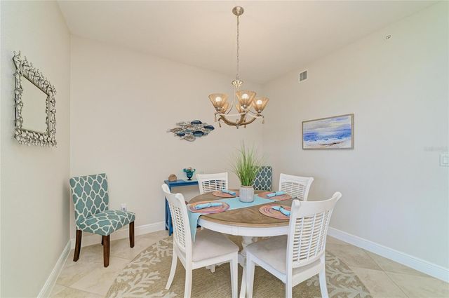392 ARUBA CIRCLE 102, Bradenton, FL 34209