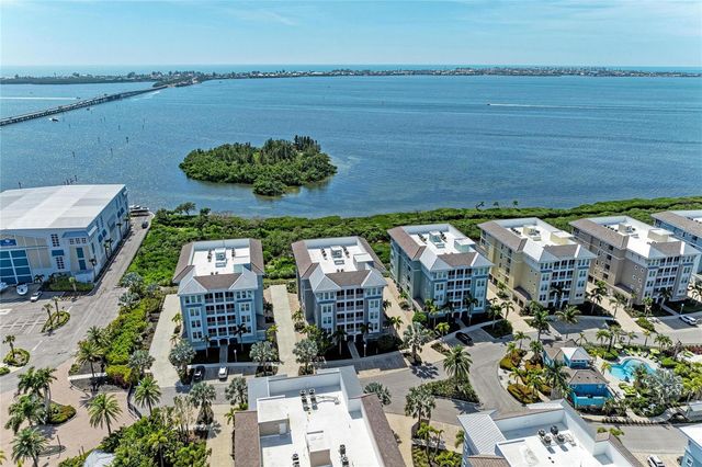 392 ARUBA CIRCLE 102, Bradenton, FL 34209