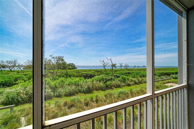 392 ARUBA CIRCLE 102, Bradenton, FL 34209