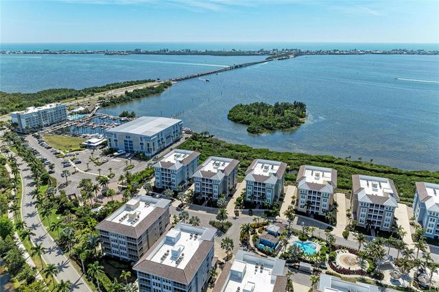392 ARUBA CIRCLE 102, Bradenton, FL 34209