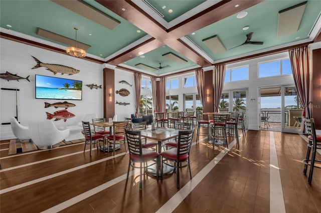 392 ARUBA CIRCLE 102, Bradenton, FL 34209
