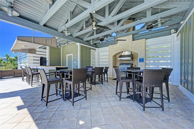 392 ARUBA CIRCLE 102, Bradenton, FL 34209
