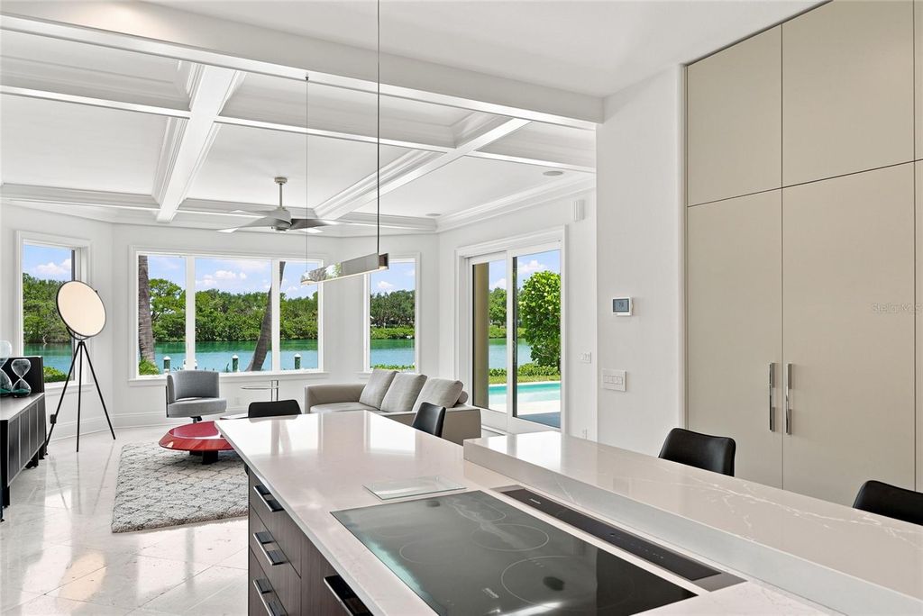 Image 22 of property listing at 65 LIGHTHOUSE POINT DRIVE, Longboat Key, FL 34228