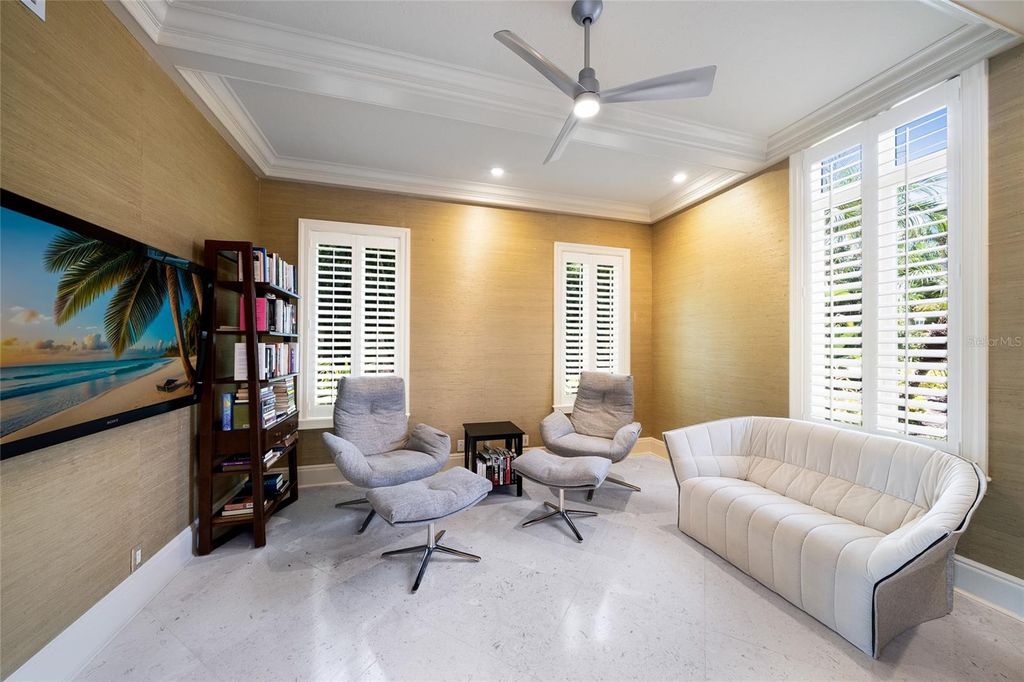 Image 25 of property listing at 65 LIGHTHOUSE POINT DRIVE, Longboat Key, FL 34228