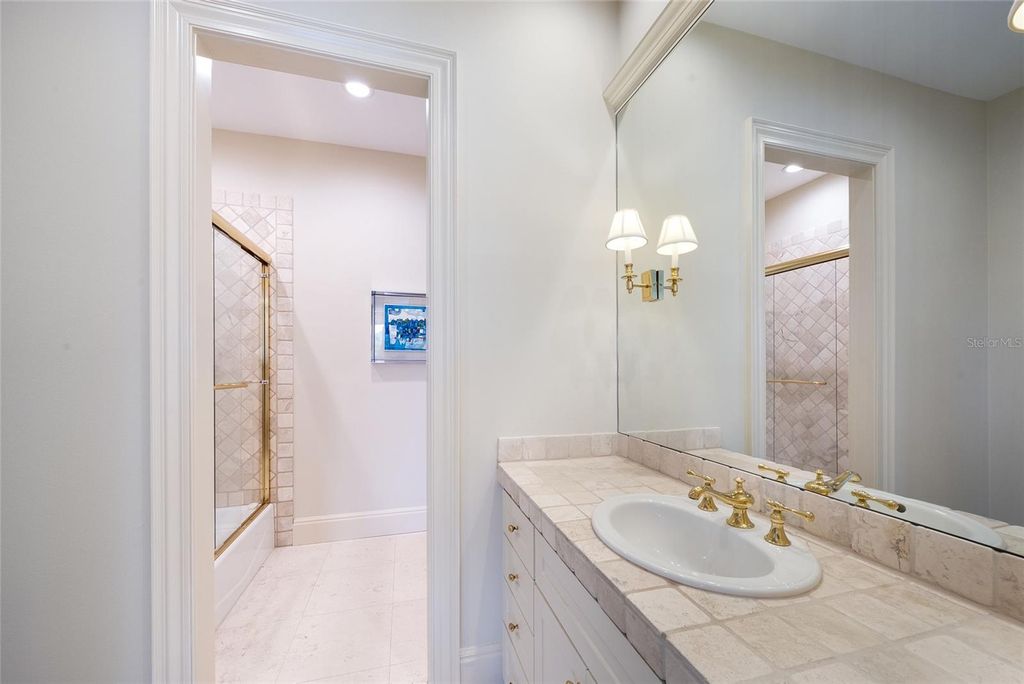 Image 30 of property listing at 65 LIGHTHOUSE POINT DRIVE, Longboat Key, FL 34228