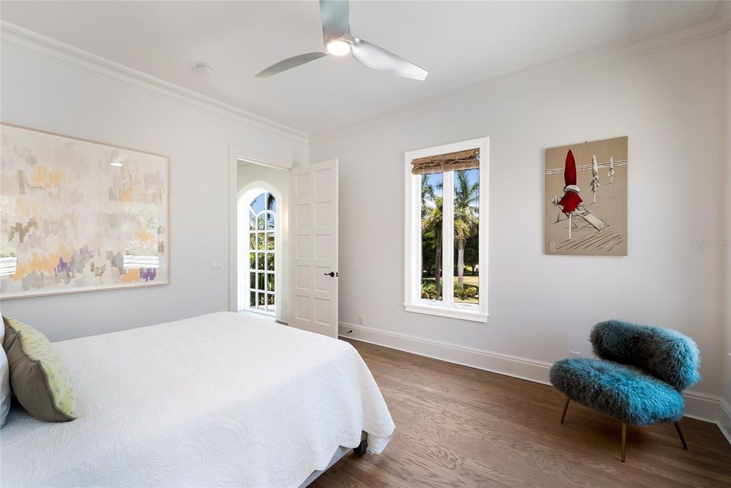 Image 38 of property listing at 65 LIGHTHOUSE POINT DRIVE, Longboat Key, FL 34228