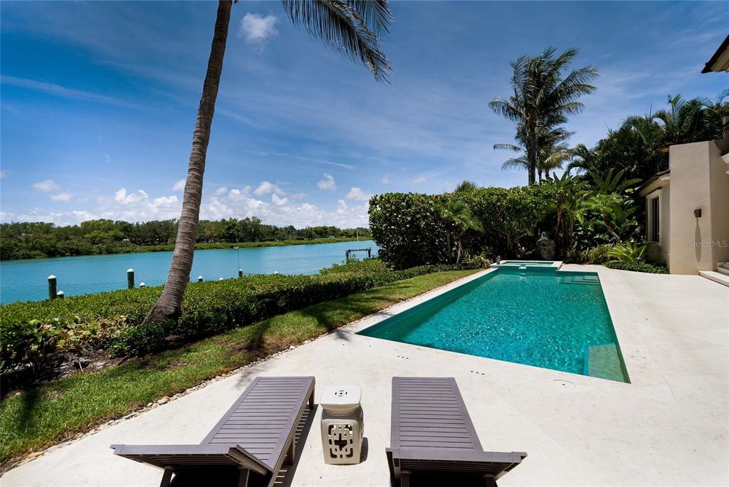 Image 43 of property listing at 65 LIGHTHOUSE POINT DRIVE, Longboat Key, FL 34228