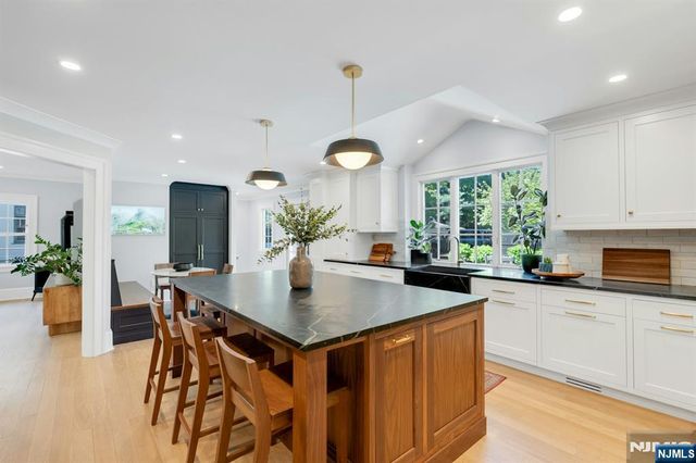 212 Midland Avenue, Montclair, NJ 07042