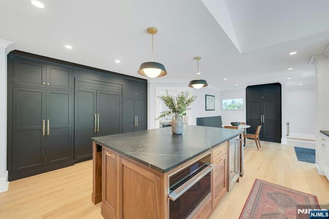 212 Midland Avenue, Montclair, NJ 07042