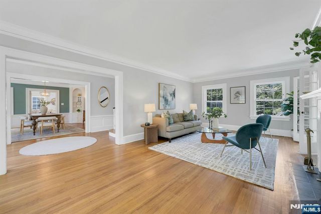 212 Midland Avenue, Montclair, NJ 07042