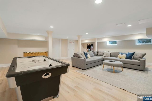 212 Midland Avenue, Montclair, NJ 07042