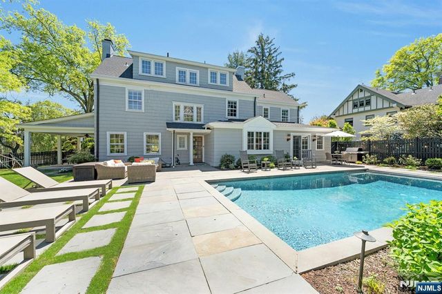 212 Midland Avenue, Montclair, NJ 07042
