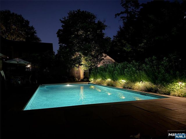 212 Midland Avenue, Montclair, NJ 07042