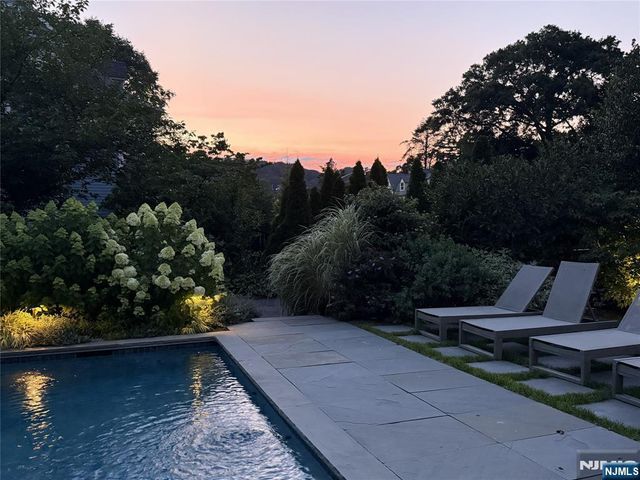 212 Midland Avenue, Montclair, NJ 07042