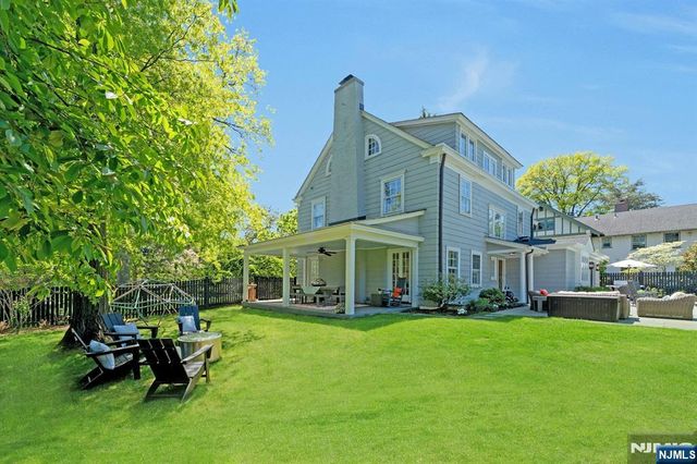 212 Midland Avenue, Montclair, NJ 07042