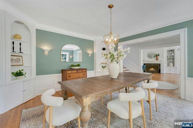 212 Midland Avenue, Montclair, NJ 07042