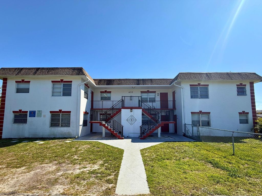 432 NW 42nd Street 1-6, Oakland Park, FL 33309