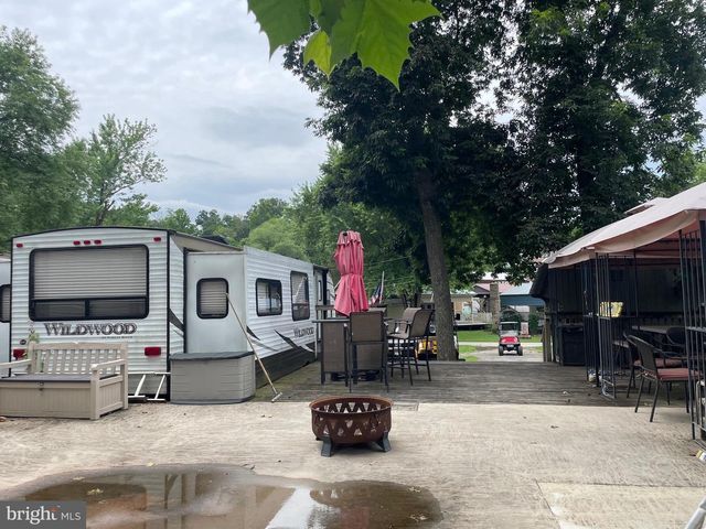 BLOCK 1 LOT 42 BOO BOO BLVD, Falling Waters, WV 25419