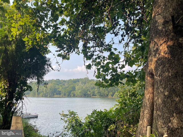 BLOCK 1 LOT 42 BOO BOO BLVD, Falling Waters, WV 25419