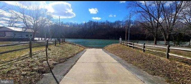 BLOCK 1 LOT 42 BOO BOO BLVD, Falling Waters, WV 25419