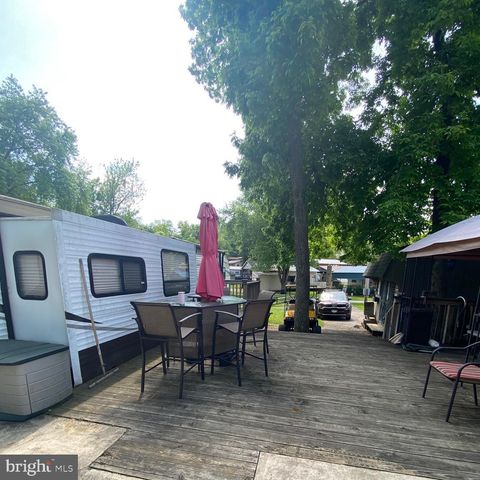 BLOCK 1 LOT 42 BOO BOO BLVD, Falling Waters, WV 25419