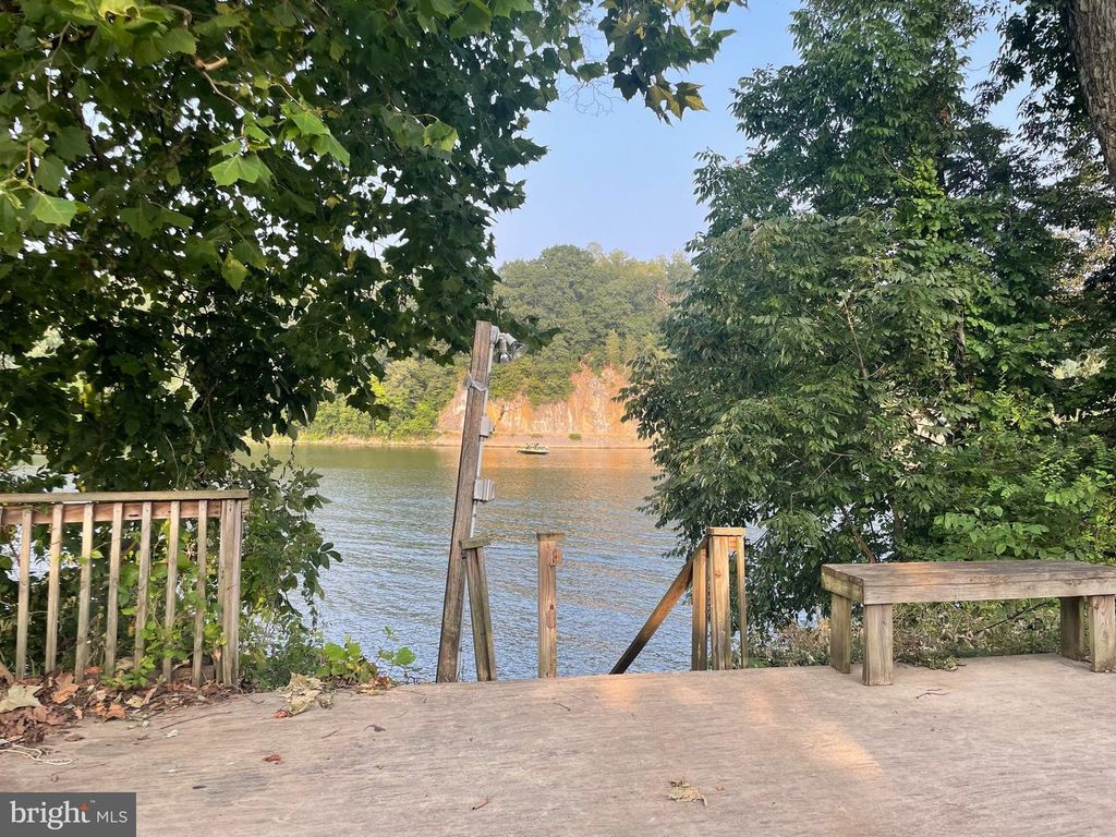 BLOCK 1 LOT 42 BOO BOO BLVD, Falling Waters, WV 25419