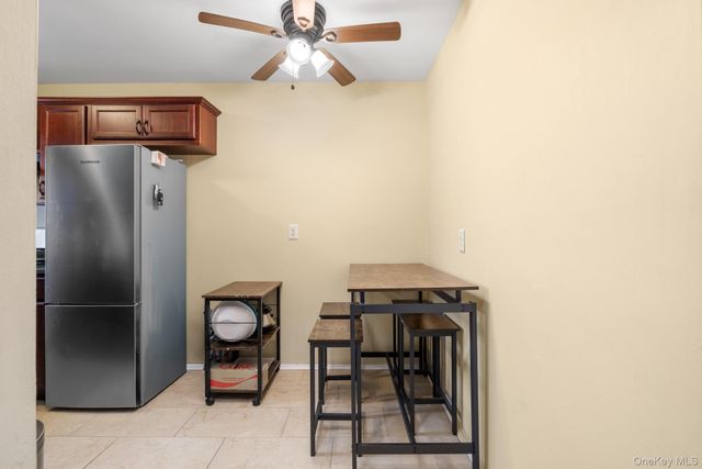 285 Edmunton 16, North Babylon, NY 11703