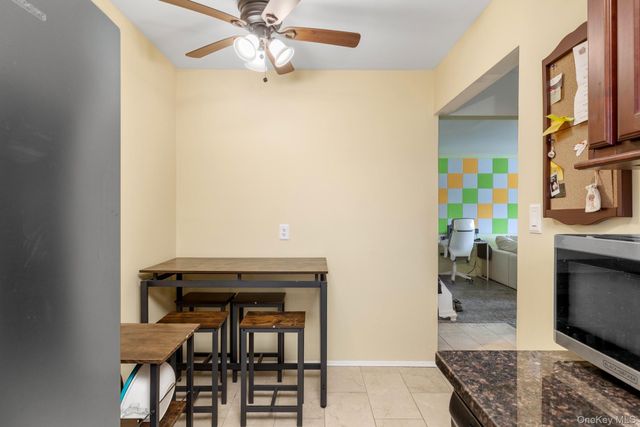 285 Edmunton 16, North Babylon, NY 11703