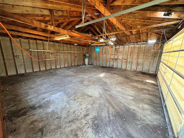 27442 Liberty Drive, Warren, MI 48092