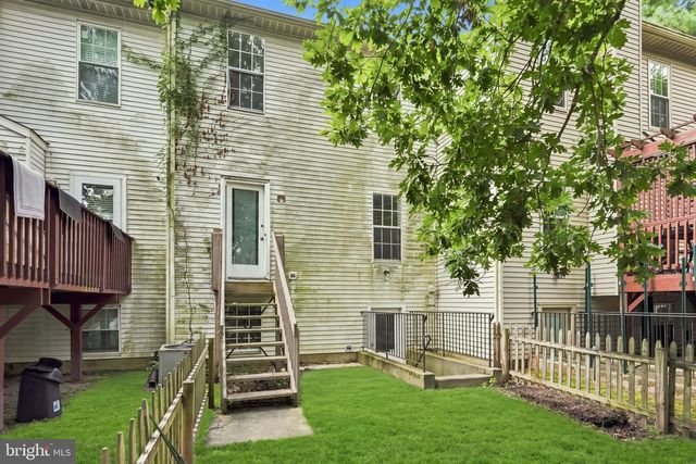 8 WAGON WHEEL DR, Sicklerville, NJ 08081