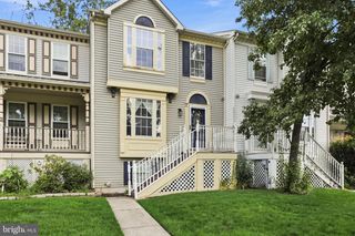 8 WAGON WHEEL DR, Sicklerville, NJ 08081