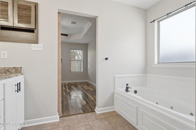 105 Nestling Cove, Carencro, LA 70520
